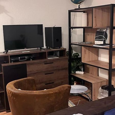 Kleine Wohnung Im - Konzept Flieger - 2 Stockwerke 泰特南 外观 照片