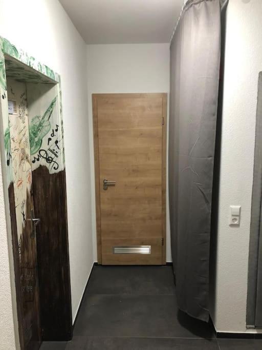 Kleine Wohnung Im - Konzept Flieger - 2 Stockwerke 泰特南 外观 照片